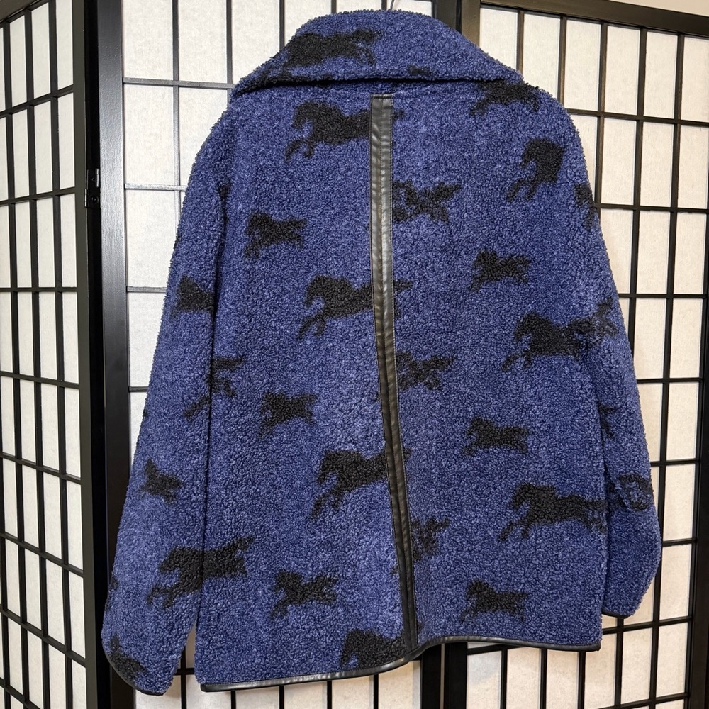 House of Harlow 1960 Navy “Pasture” Horse Fleece Jacket Small NWT - Picture 3 of 5